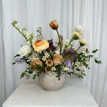 Load image into Gallery viewer, Vase Arrangement - Flower Subscription