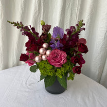 Load image into Gallery viewer, Vase Arrangement- Holiday Cloud
