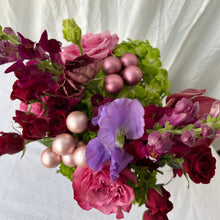 Load image into Gallery viewer, Vase Arrangement- Holiday Cloud
