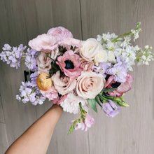 Load image into Gallery viewer, Hand tied Bouquet
